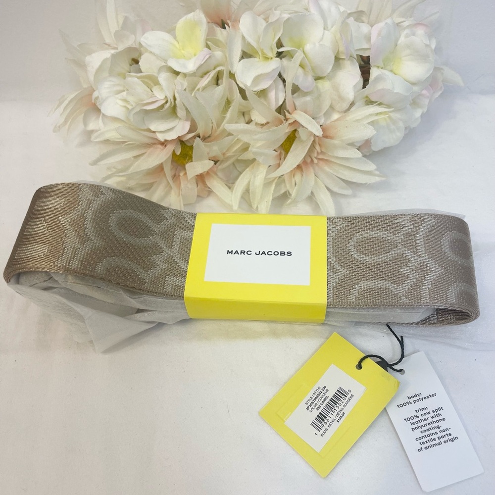 Marc Jacobs THE MONOGRAM UTILITY
WEBBING STRAP NWT - Picture 3 of 3